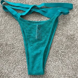 NWT Victoria’s Secret Very Sexy Brazilian panty M